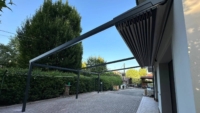 Pergola in alluminio vista impacchettata